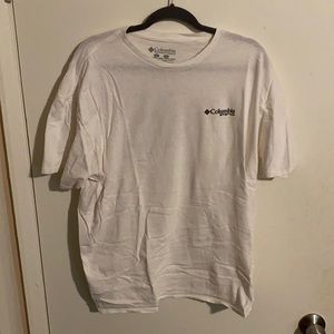 Columbia short sleeve tshirt